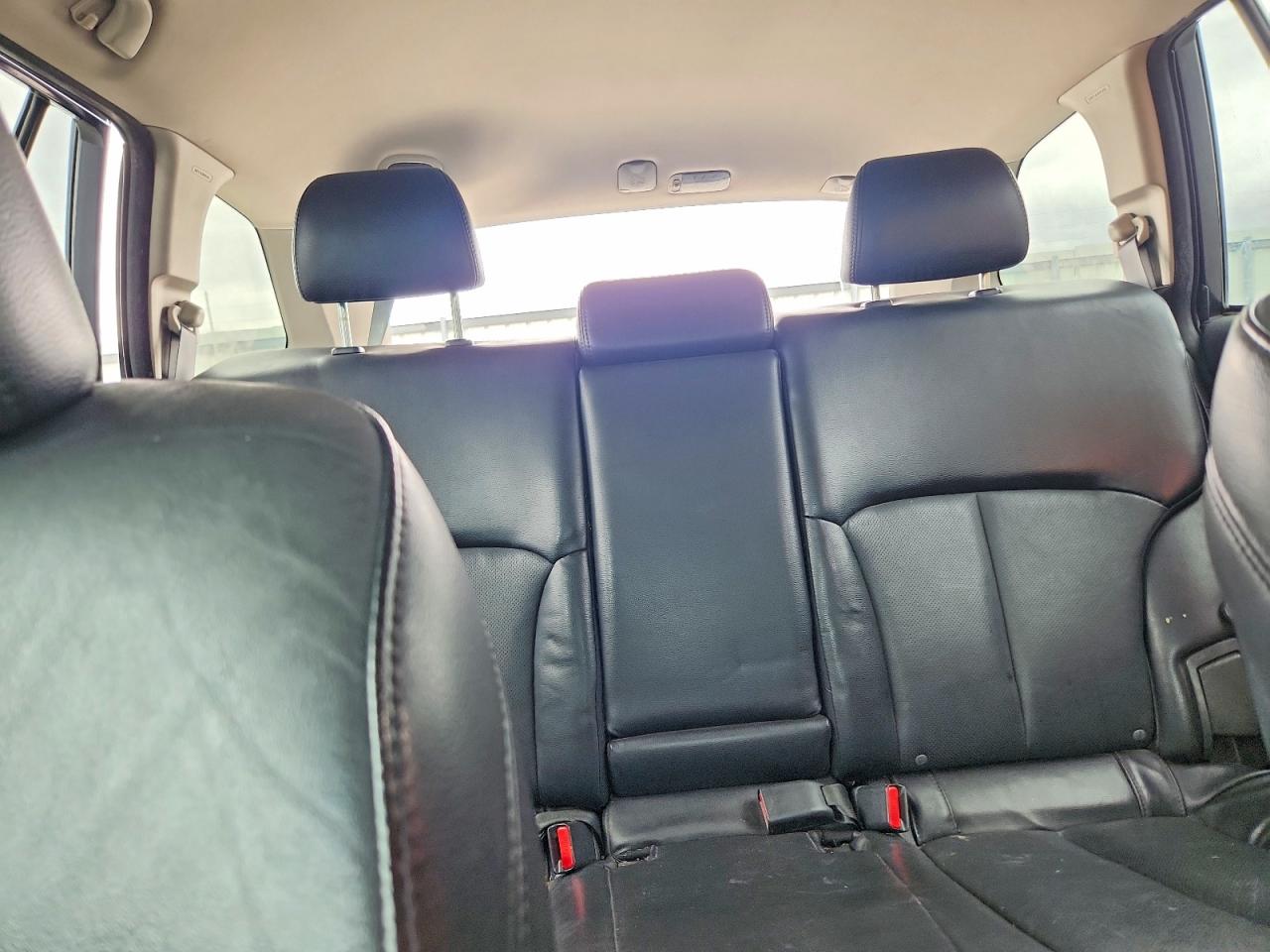 2010 SUBARU OUTBACK