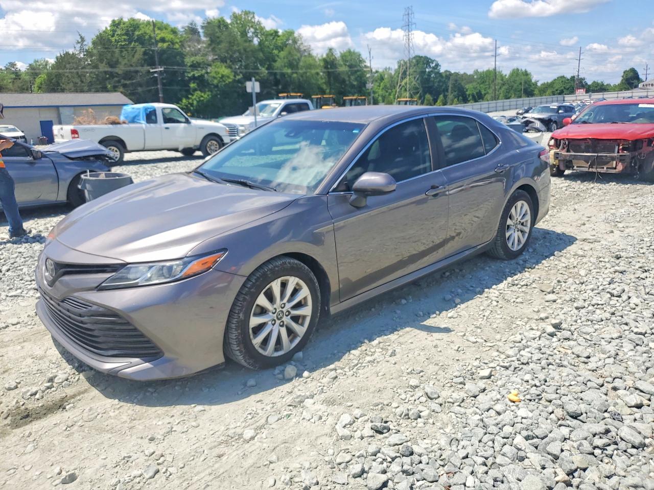 2018 TOYOTA CAMRY