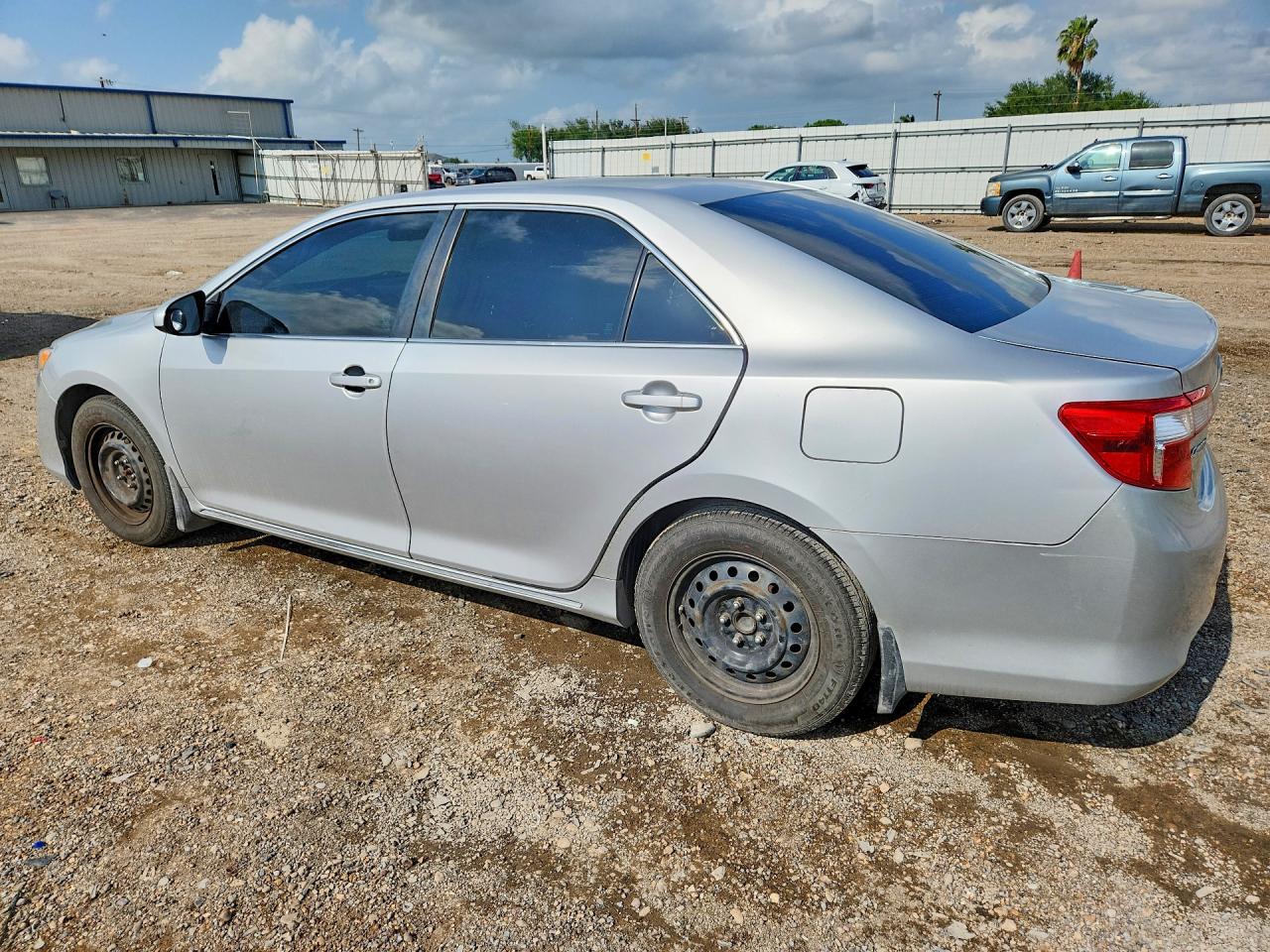 2014 TOYOTA CAMRY