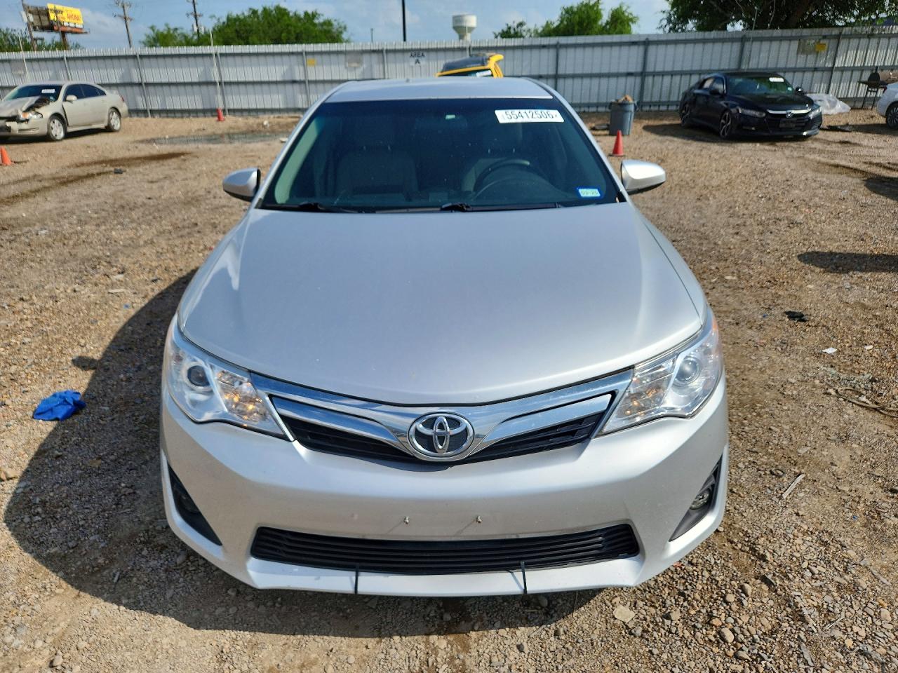 2014 TOYOTA CAMRY