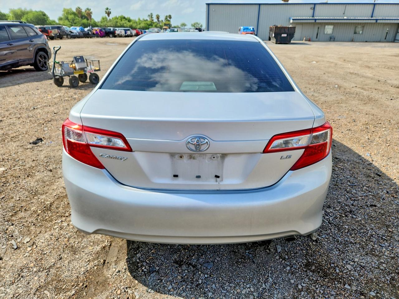 2014 TOYOTA CAMRY