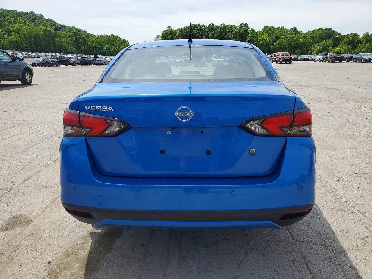 2024 NISSAN VERSA