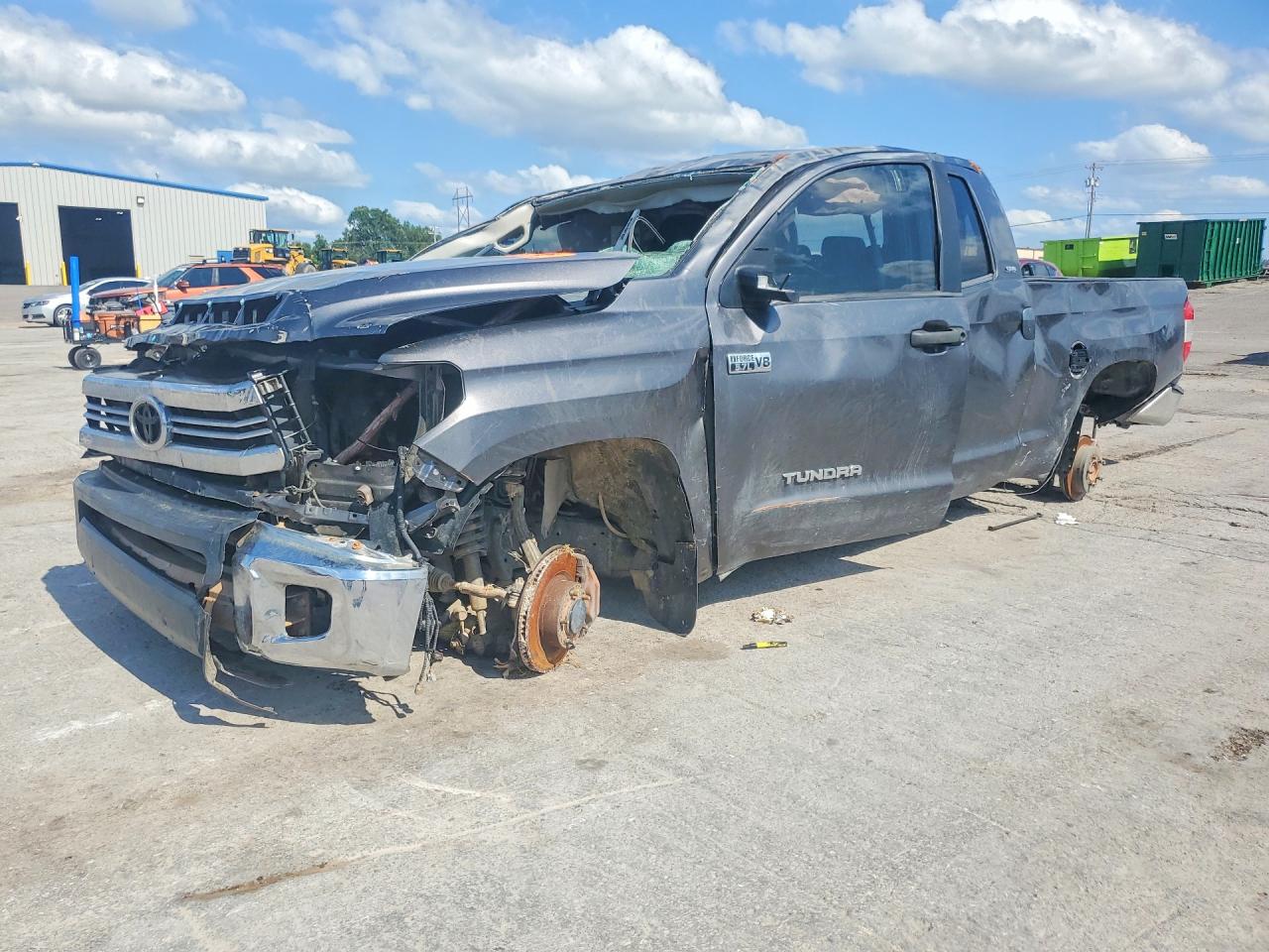 2016 TOYOTA TUNDRA
