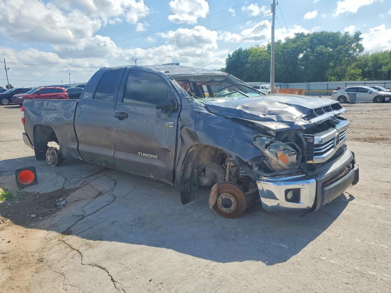 2016 TOYOTA TUNDRA