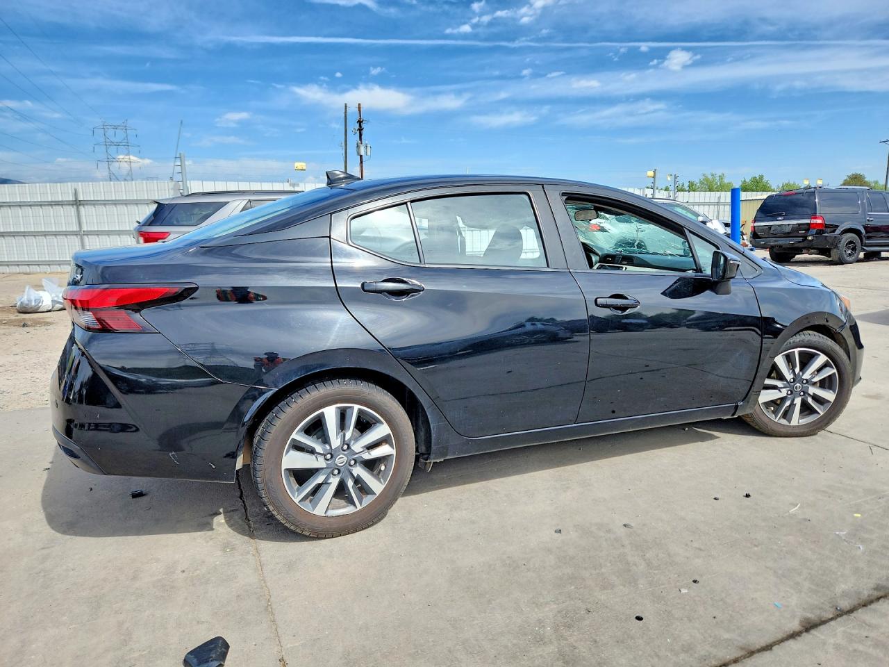 2021 NISSAN VERSA