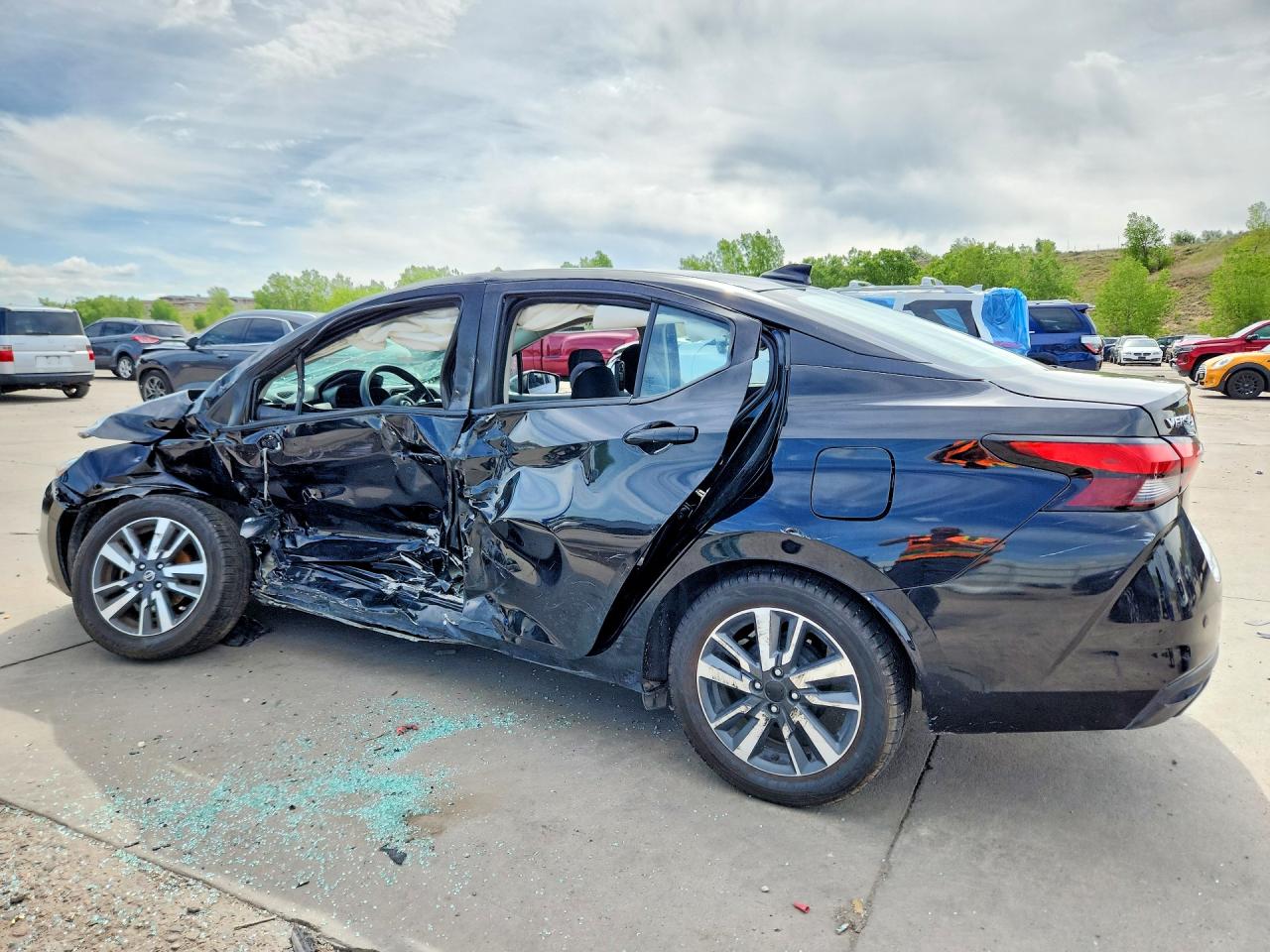 2021 NISSAN VERSA