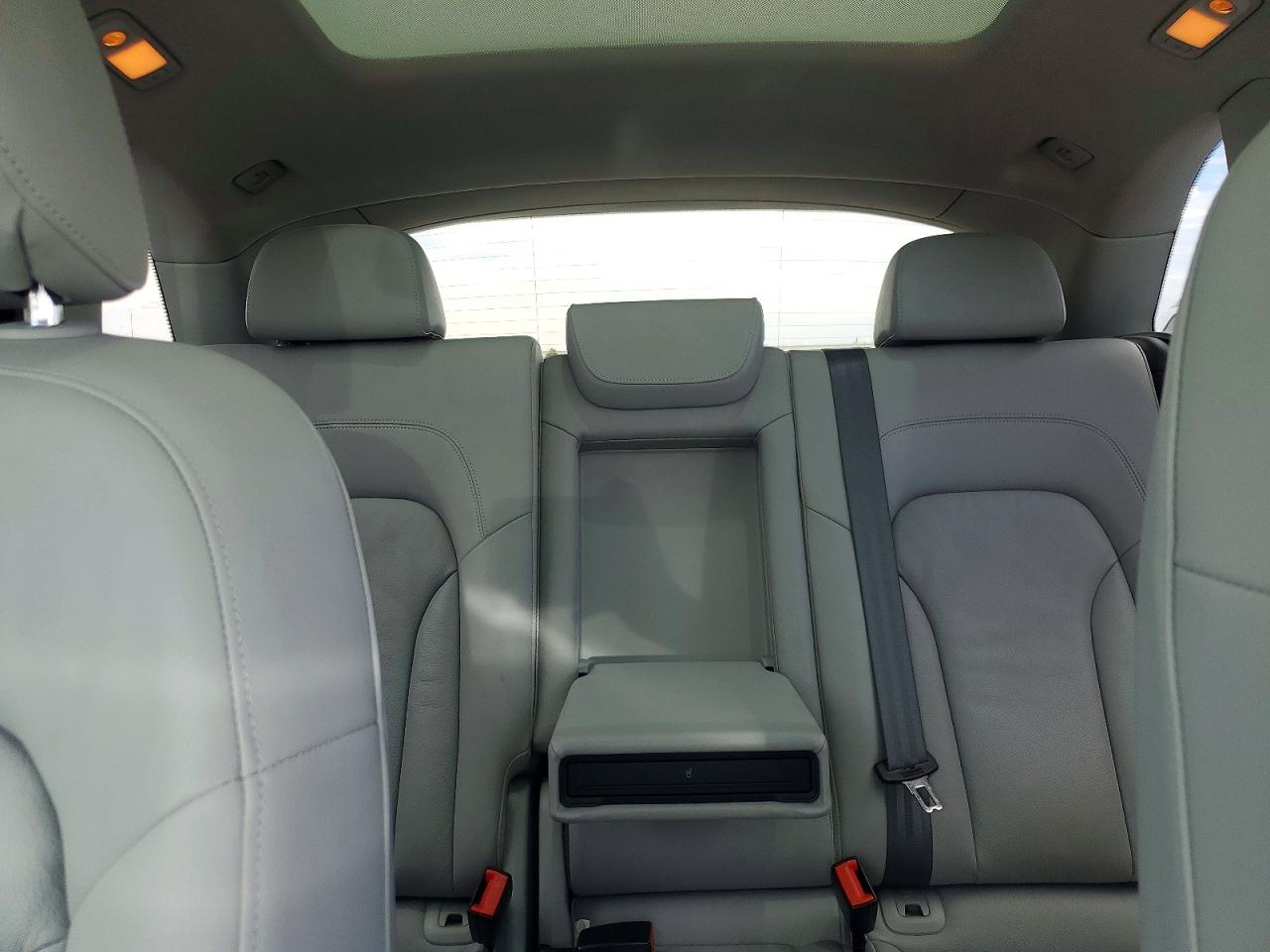 2016 AUDI Q5