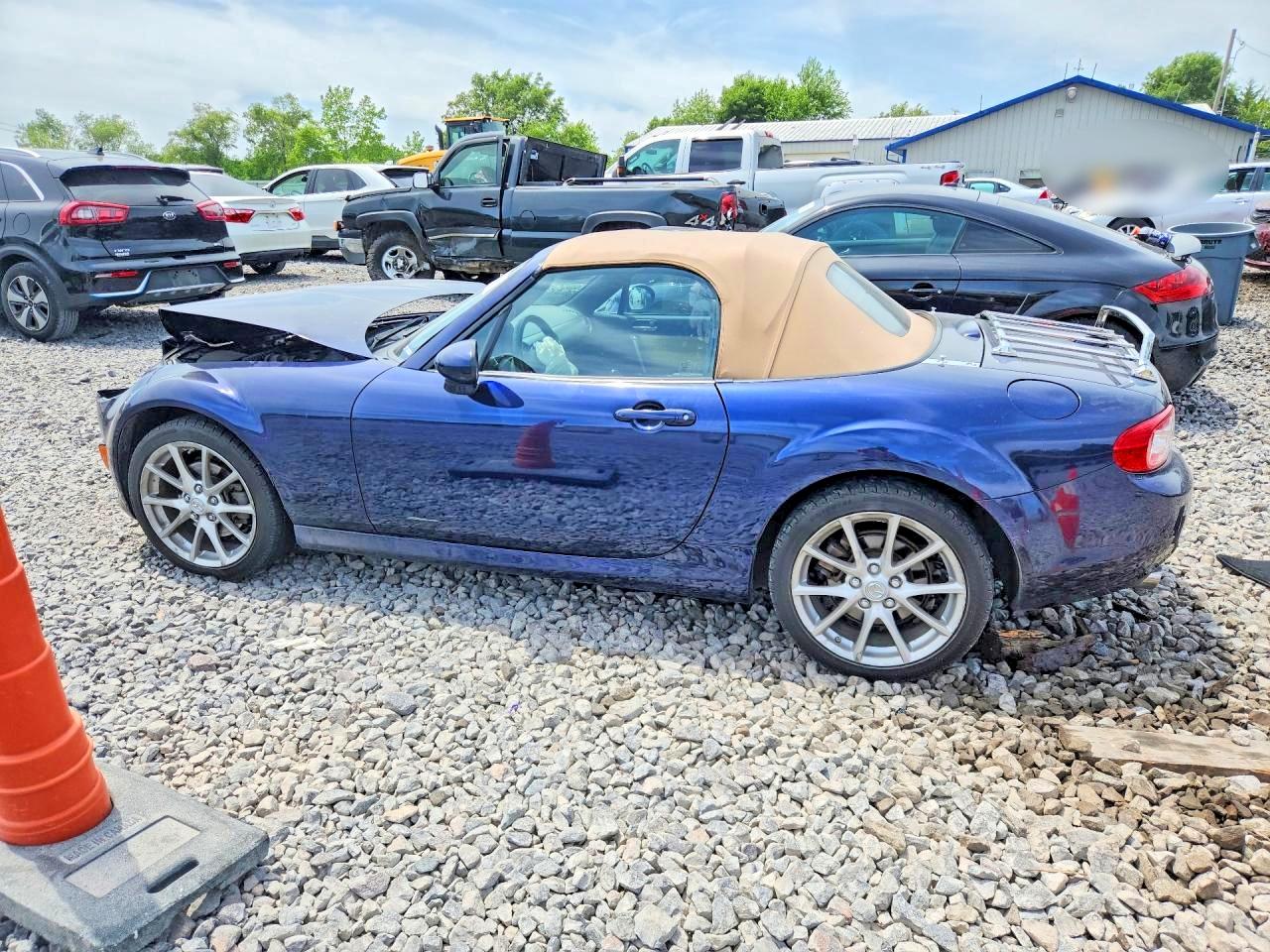 2011 MAZDA MX5