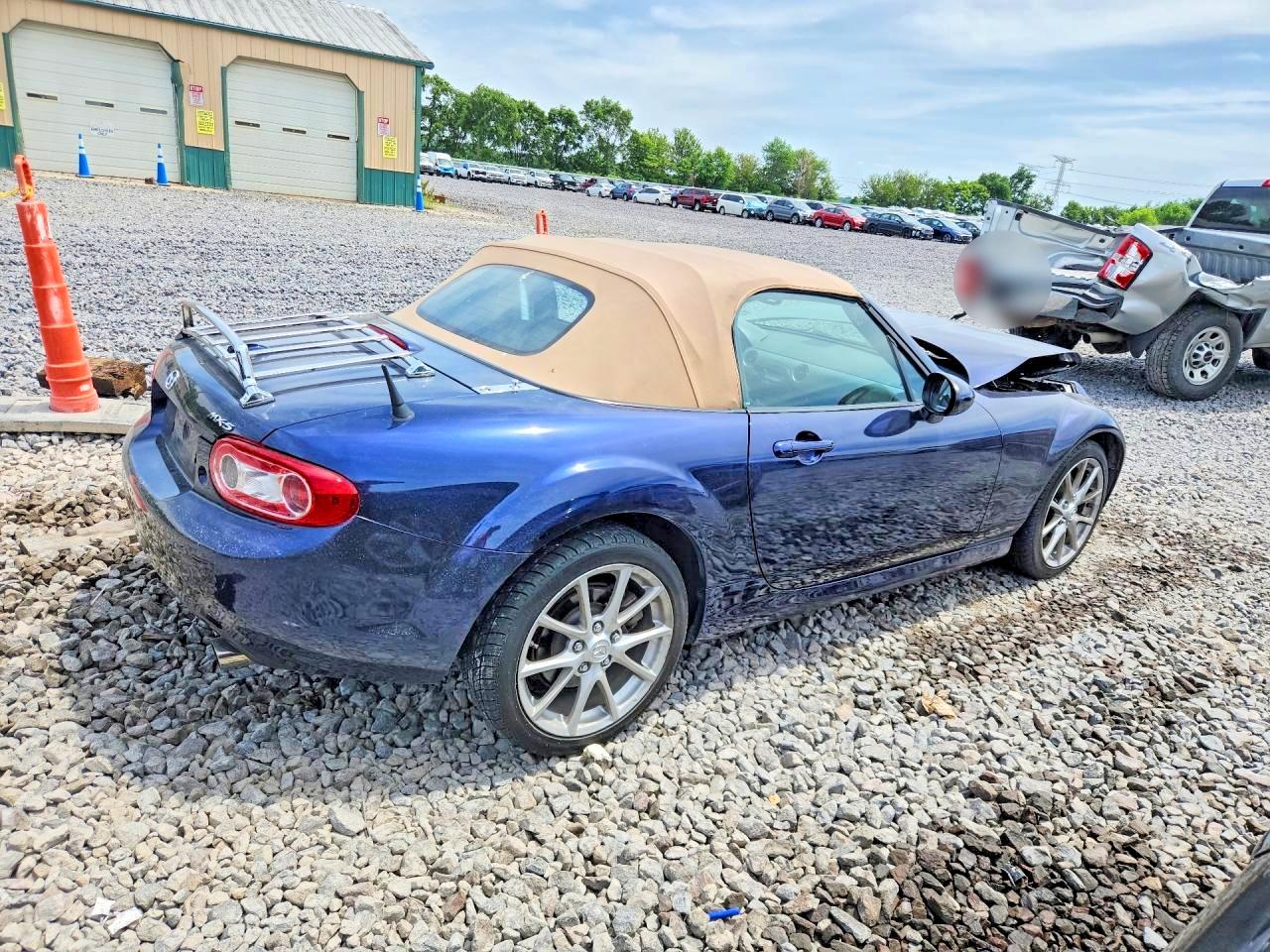 2011 MAZDA MX5