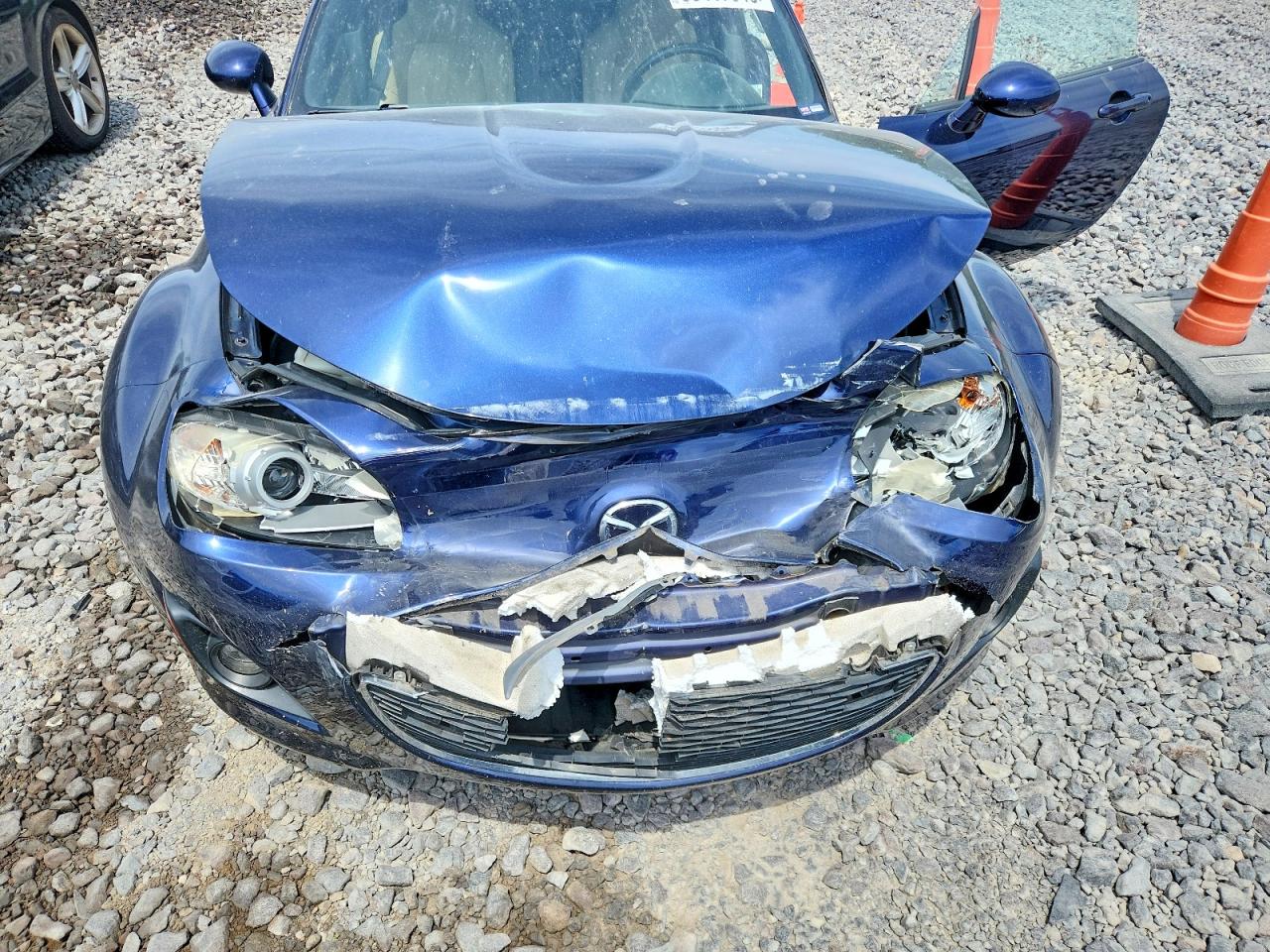 2011 MAZDA MX5