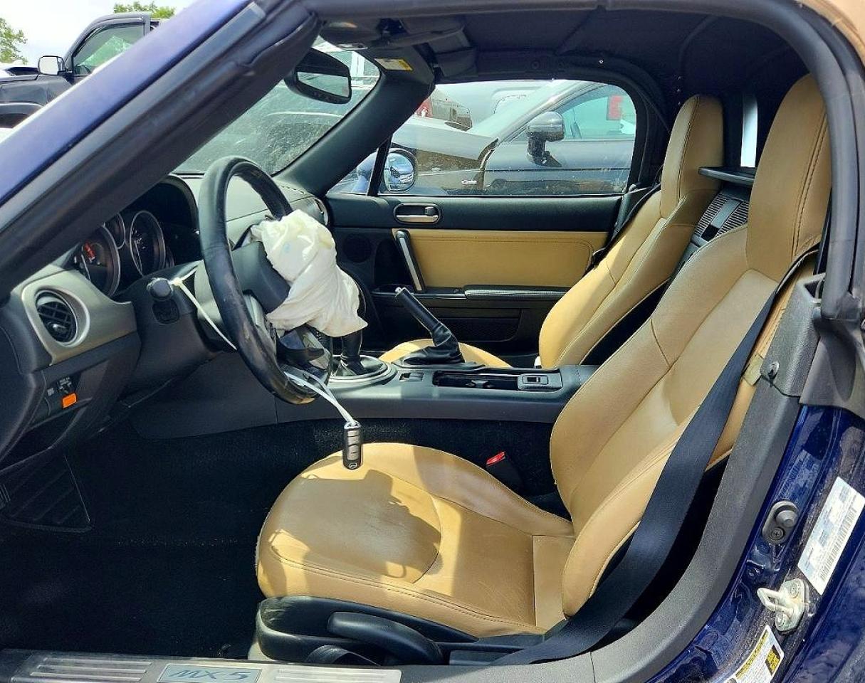 2011 MAZDA MX5