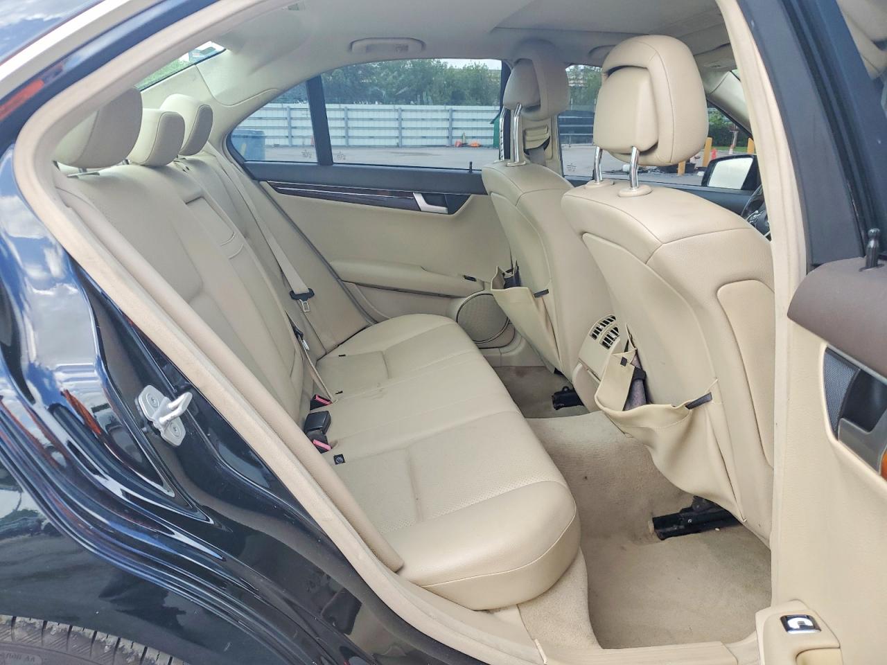 2012 MERCEDES-BENZ C-CLASS