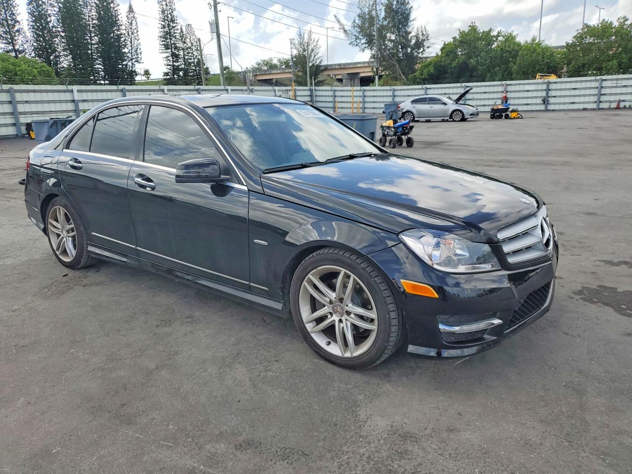 2012 MERCEDES-BENZ C-CLASS