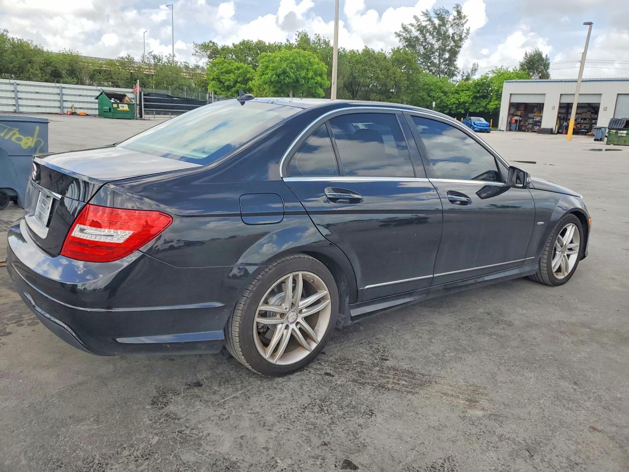 2012 MERCEDES-BENZ C-CLASS