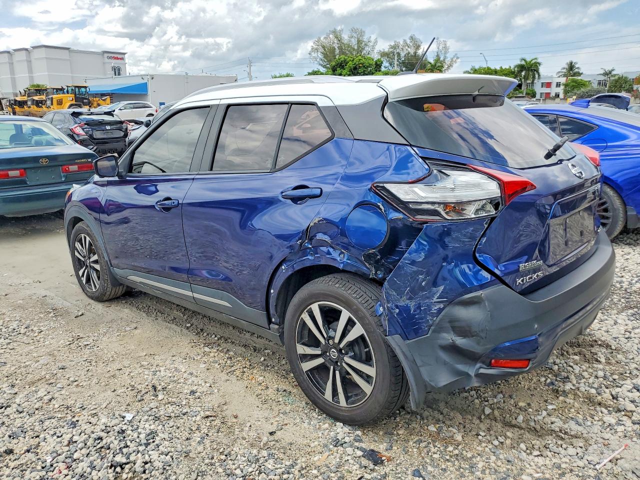 2018 NISSAN KICKS