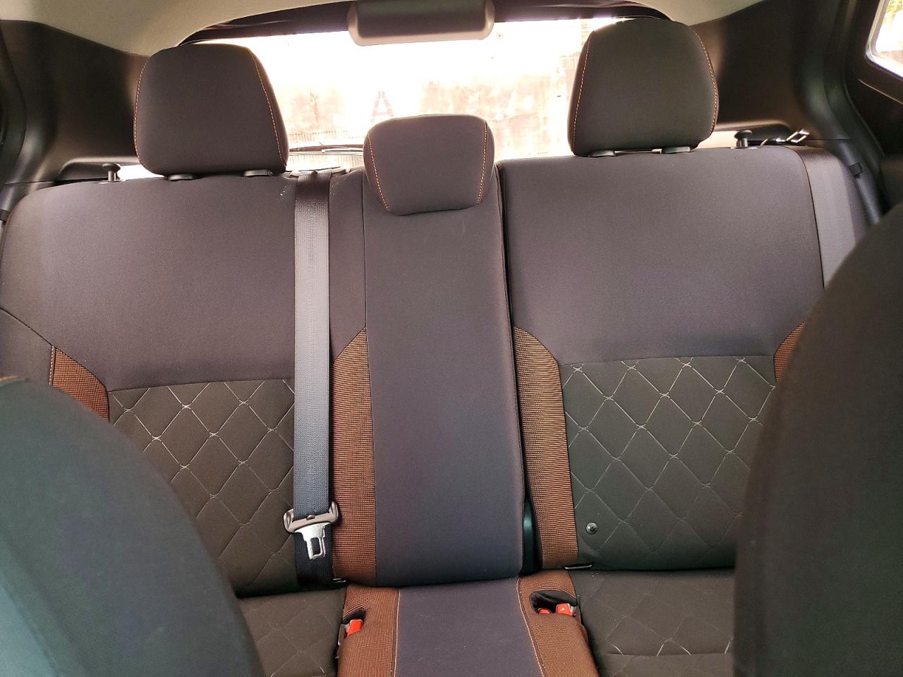2018 NISSAN KICKS
