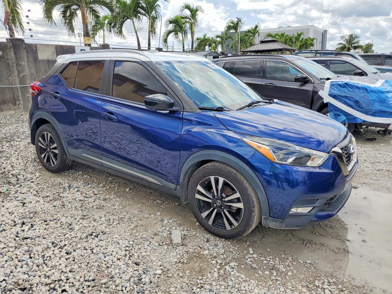 2018 NISSAN KICKS