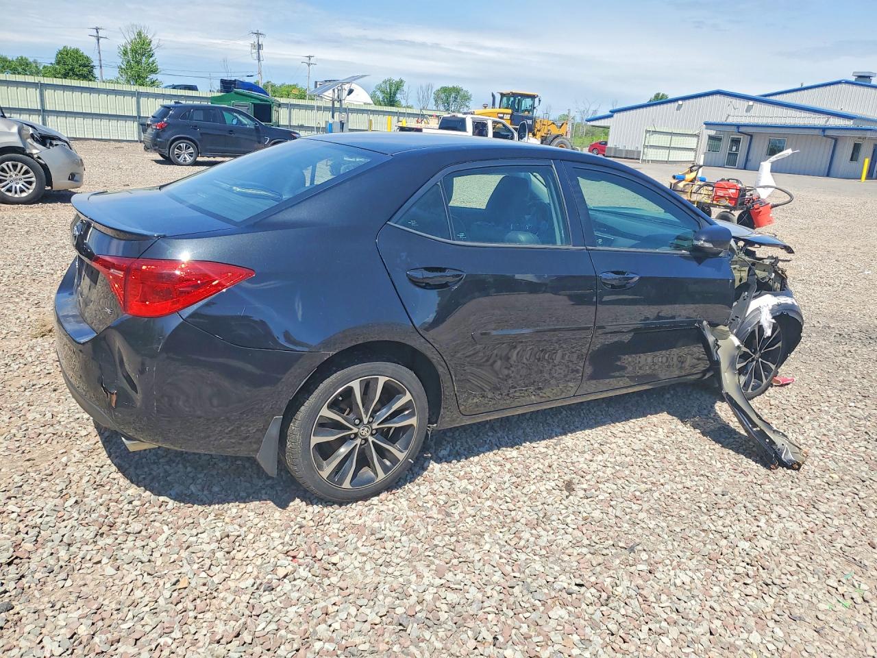 2017 TOYOTA COROLLA