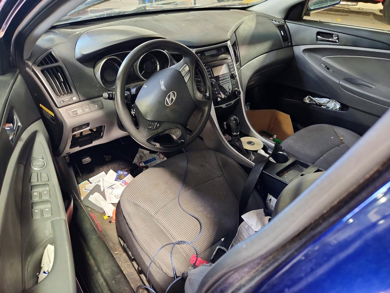 2012 HYUNDAI SONATA