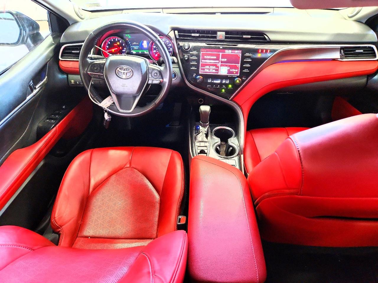 2018 TOYOTA CAMRY