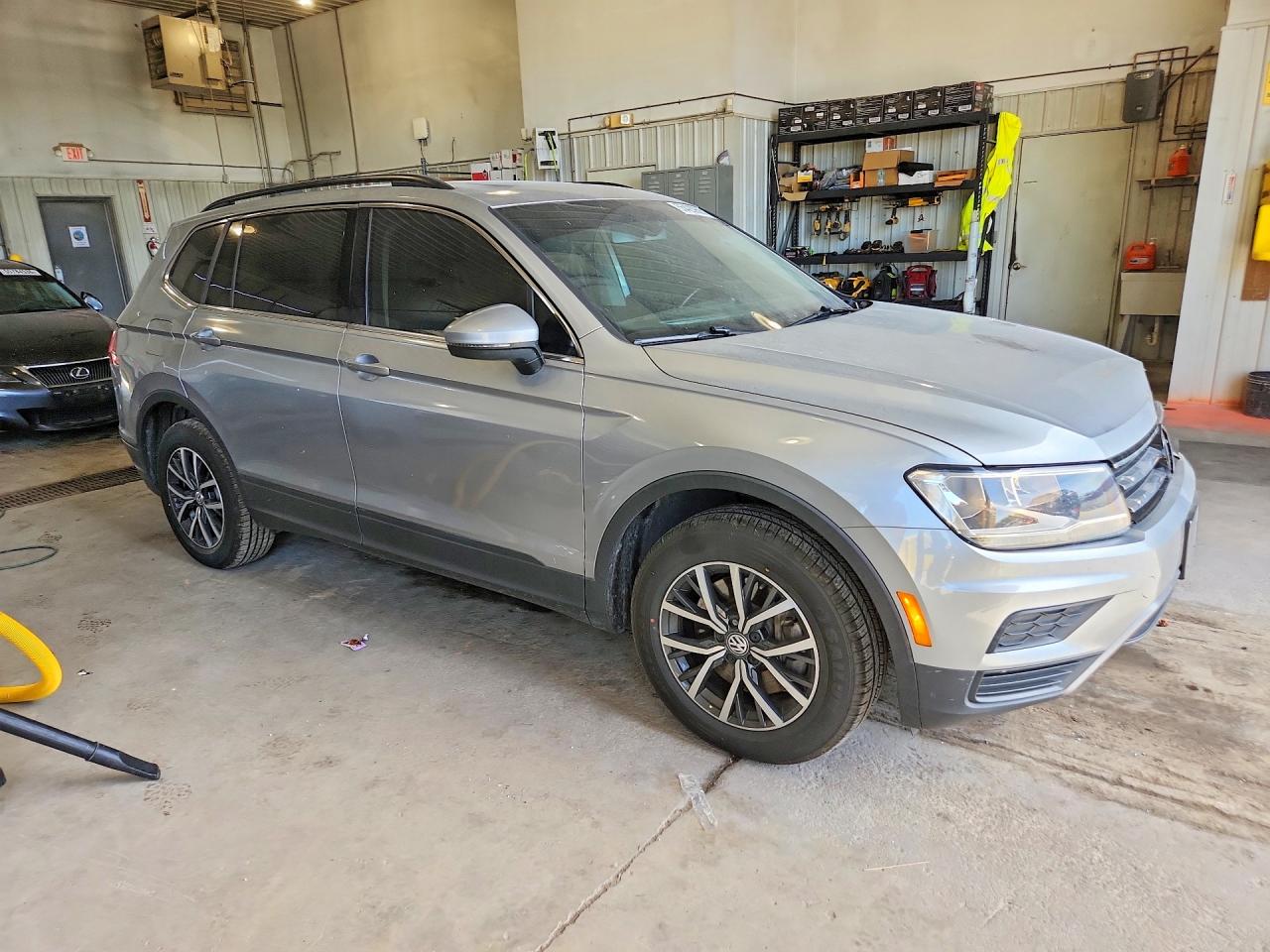 2019 VOLKSWAGEN TIGUAN