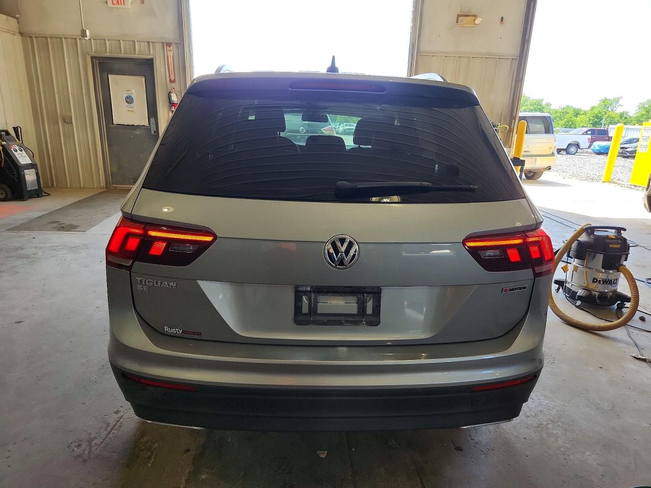 2019 VOLKSWAGEN TIGUAN