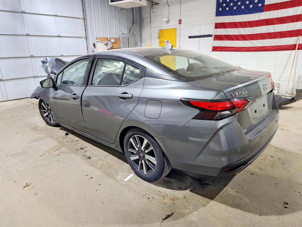 2021 NISSAN VERSA