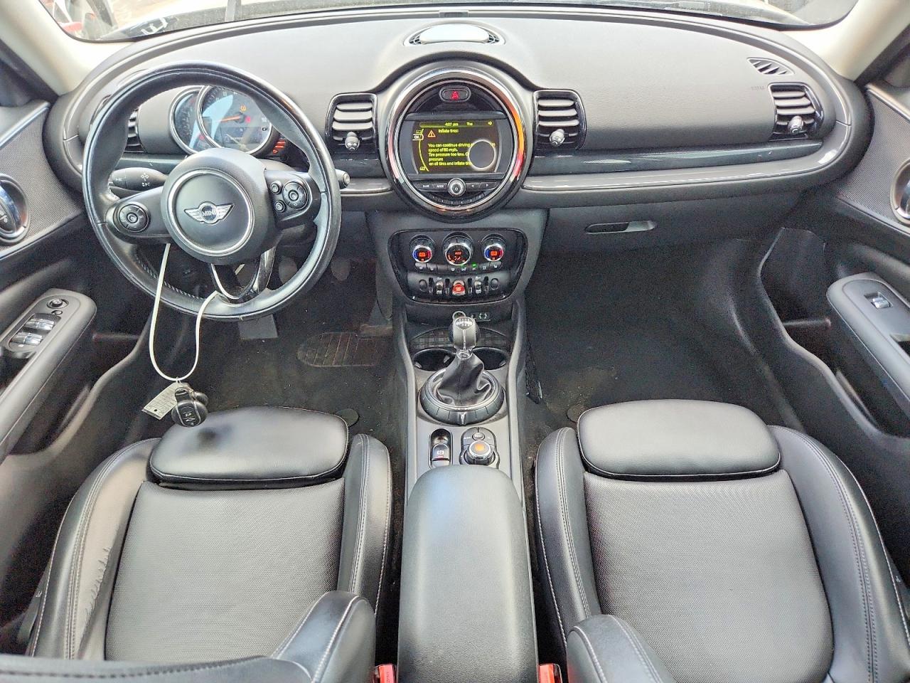 2017 MINI COOPER