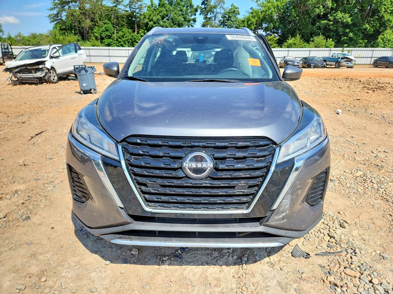 2022 NISSAN KICKS