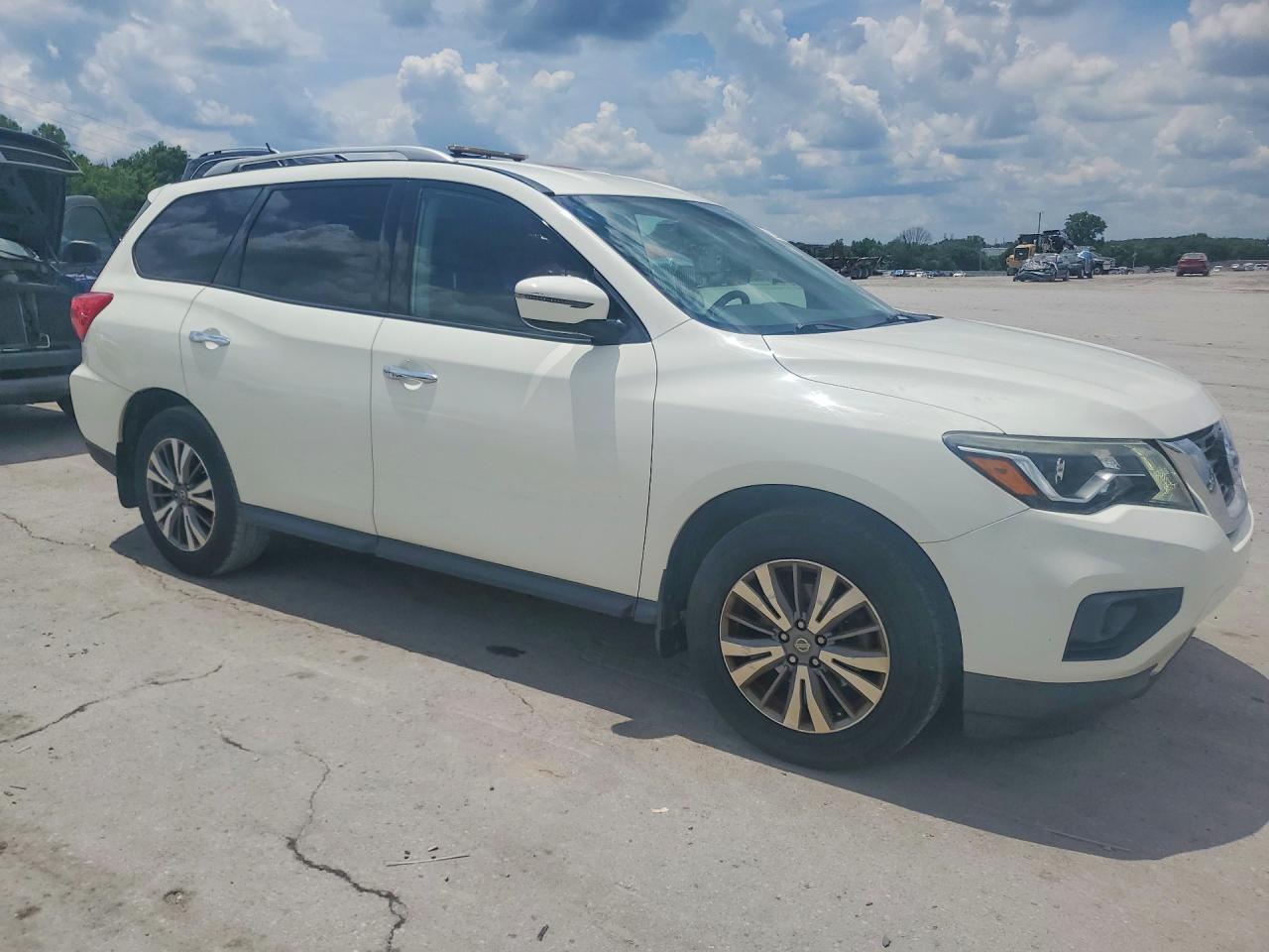 2017 NISSAN PATHFINDER