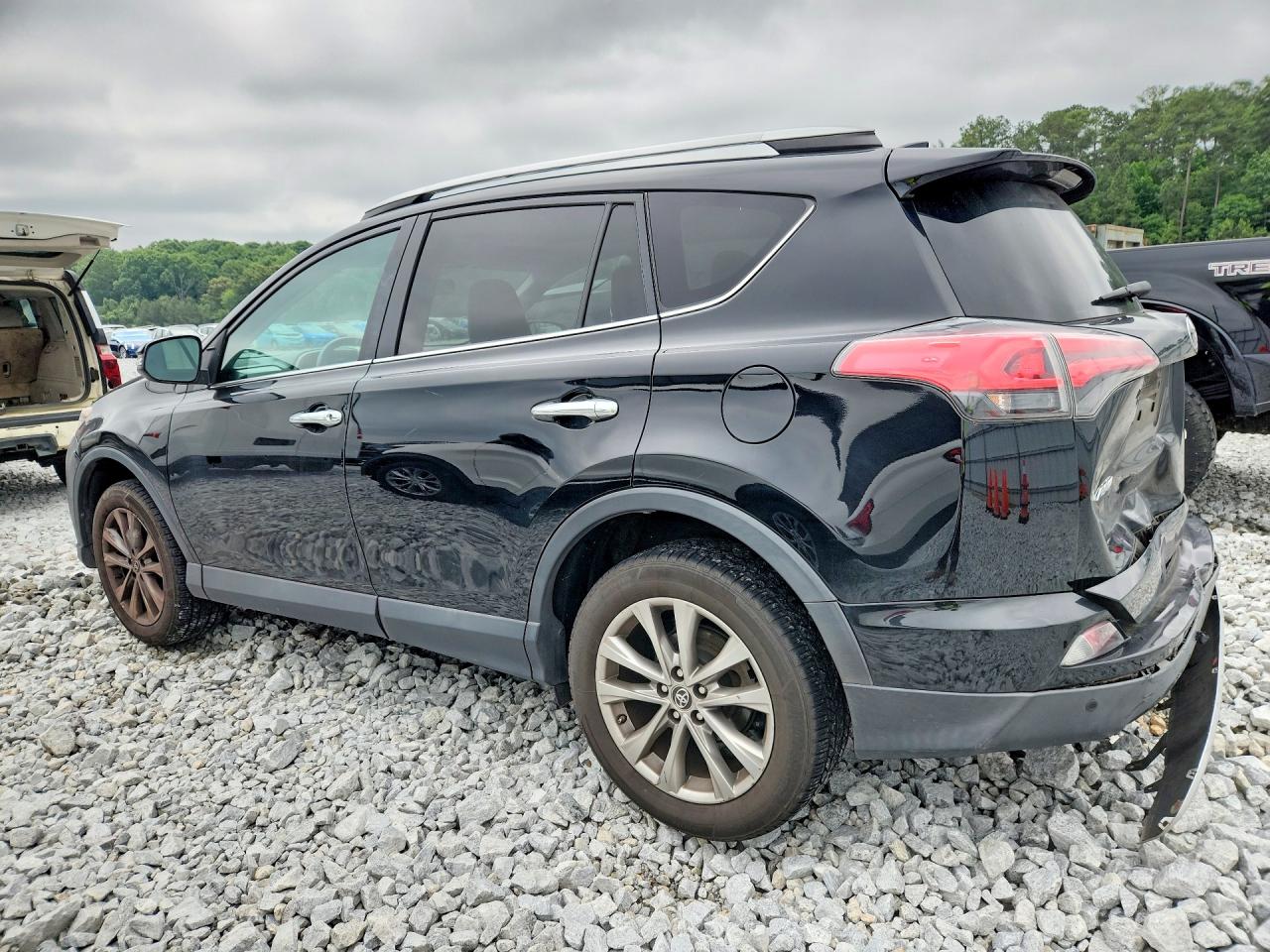 2016 TOYOTA RAV4