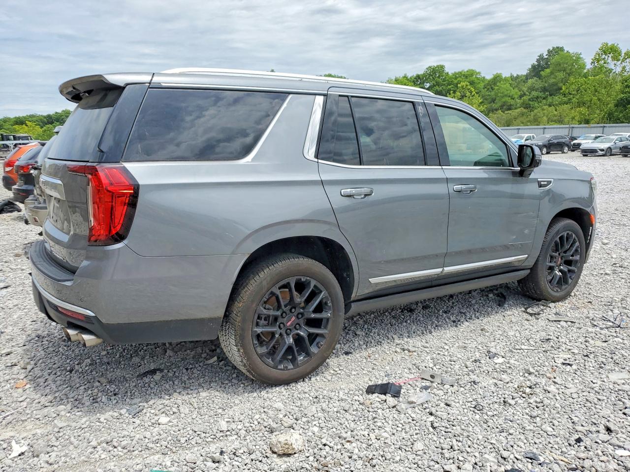 2022 GMC YUKON