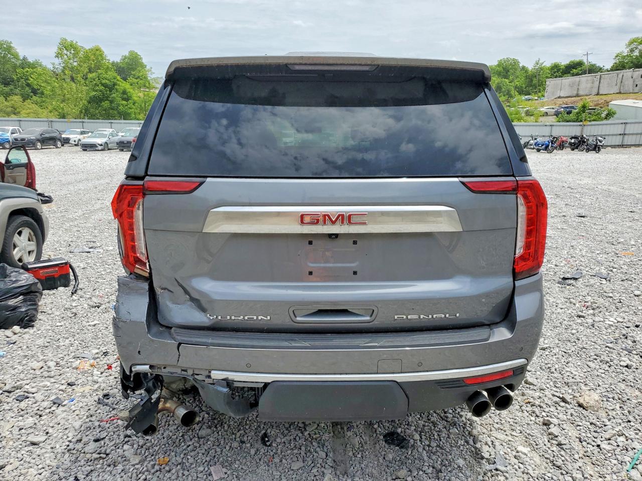 2022 GMC YUKON