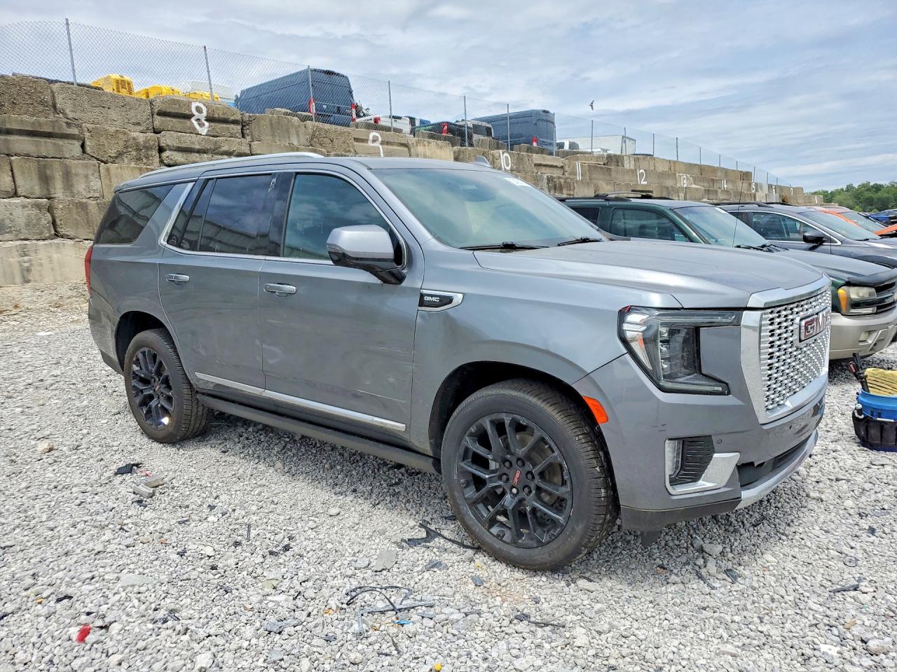 2022 GMC YUKON
