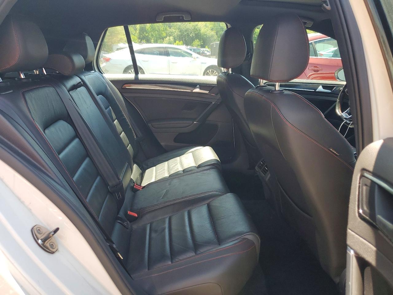 2015 VOLKSWAGEN GTI