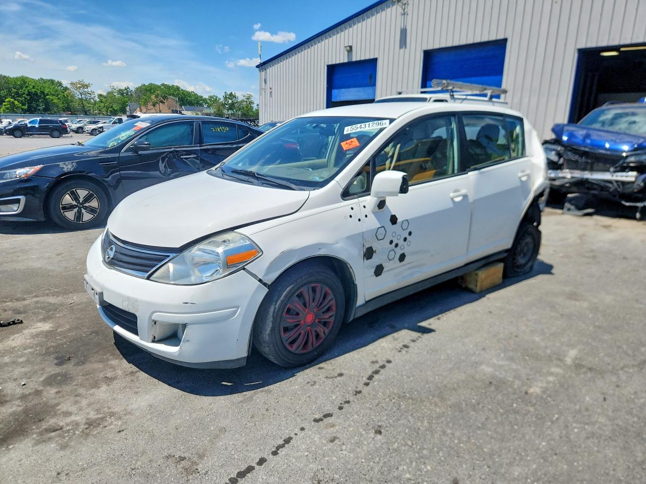 2011 NISSAN VERSA