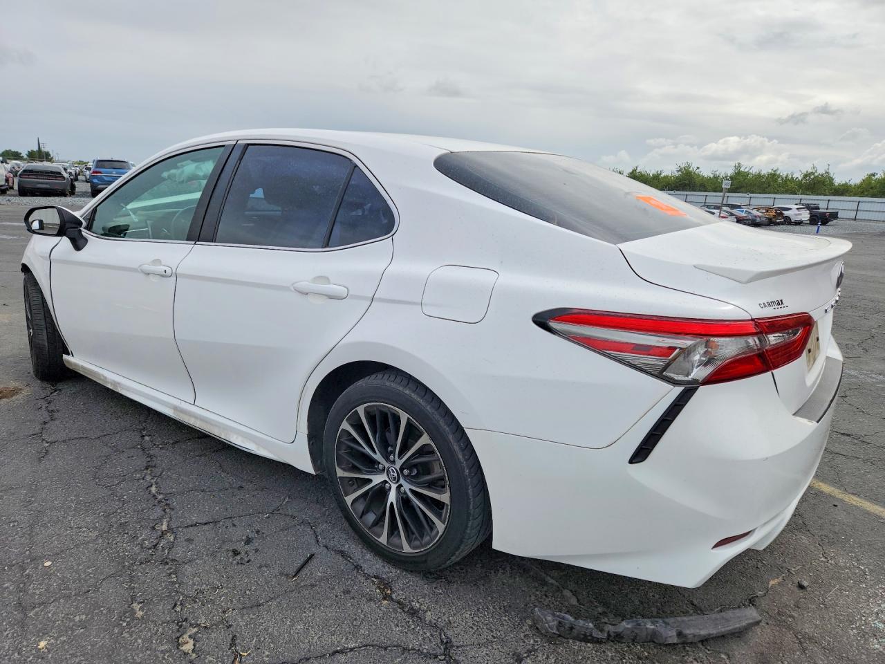 2018 TOYOTA CAMRY