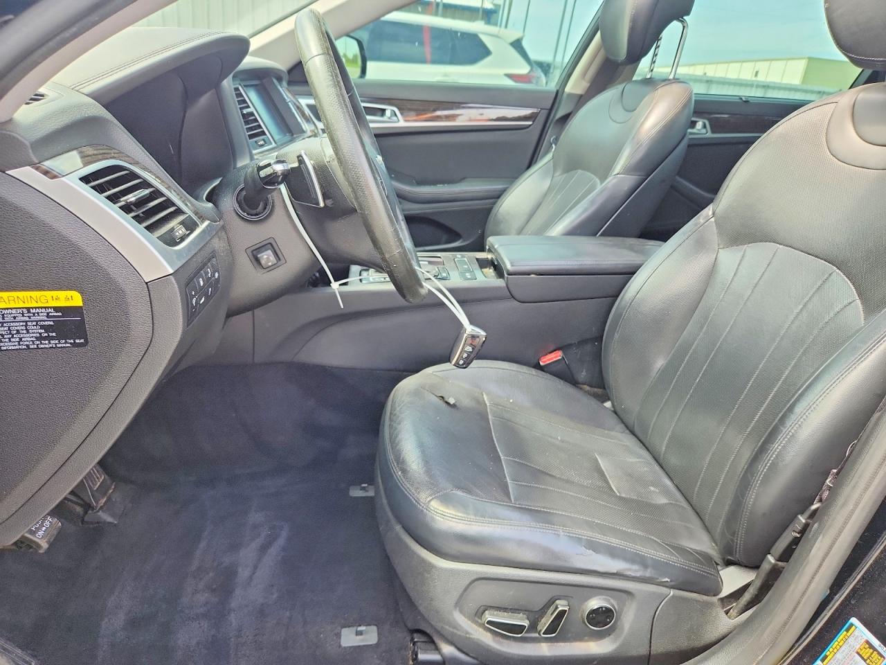 2015 HYUNDAI GENESIS