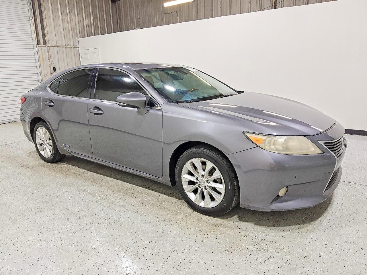 2013 LEXUS ES300