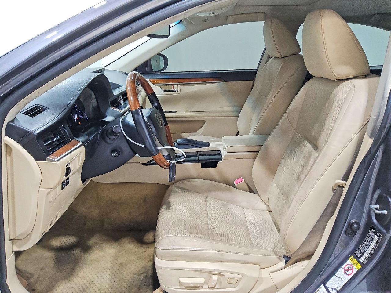 2013 LEXUS ES300