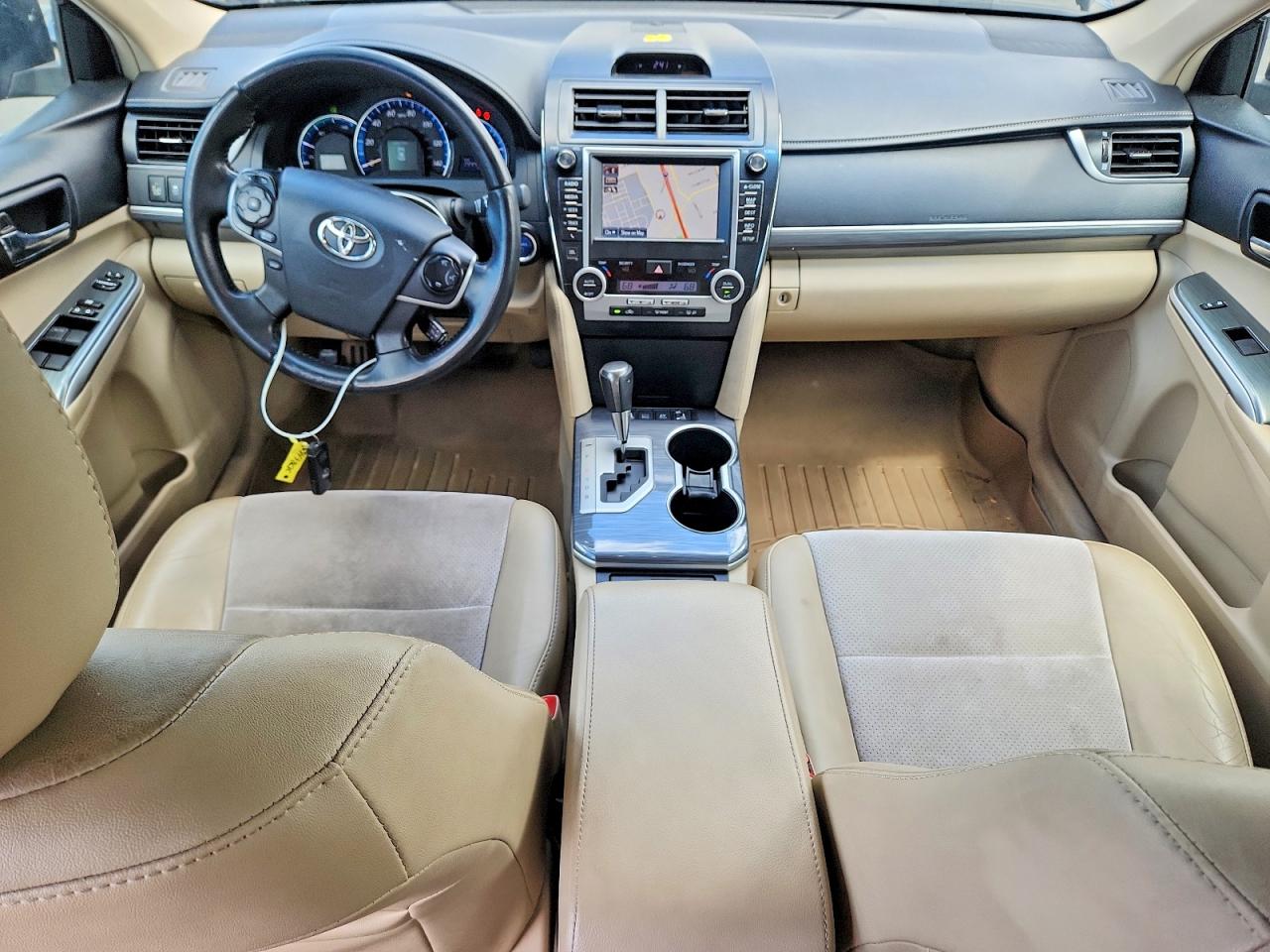 2012 TOYOTA CAMRY SOLA