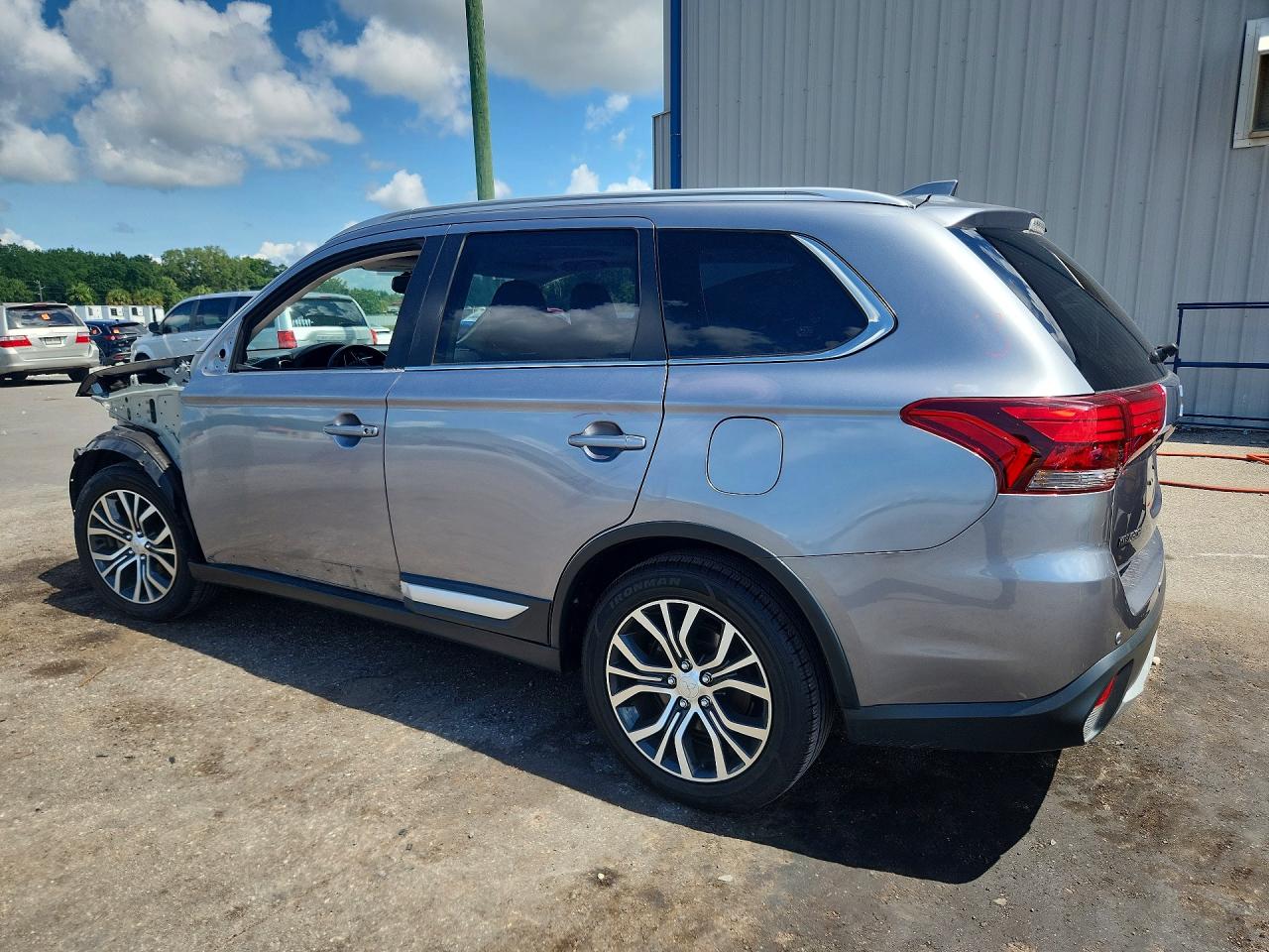 2017 MITSUBISHI OUTLANDER