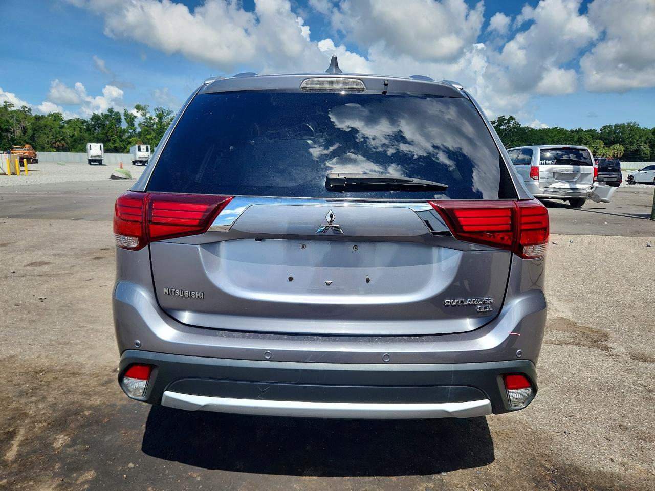 2017 MITSUBISHI OUTLANDER