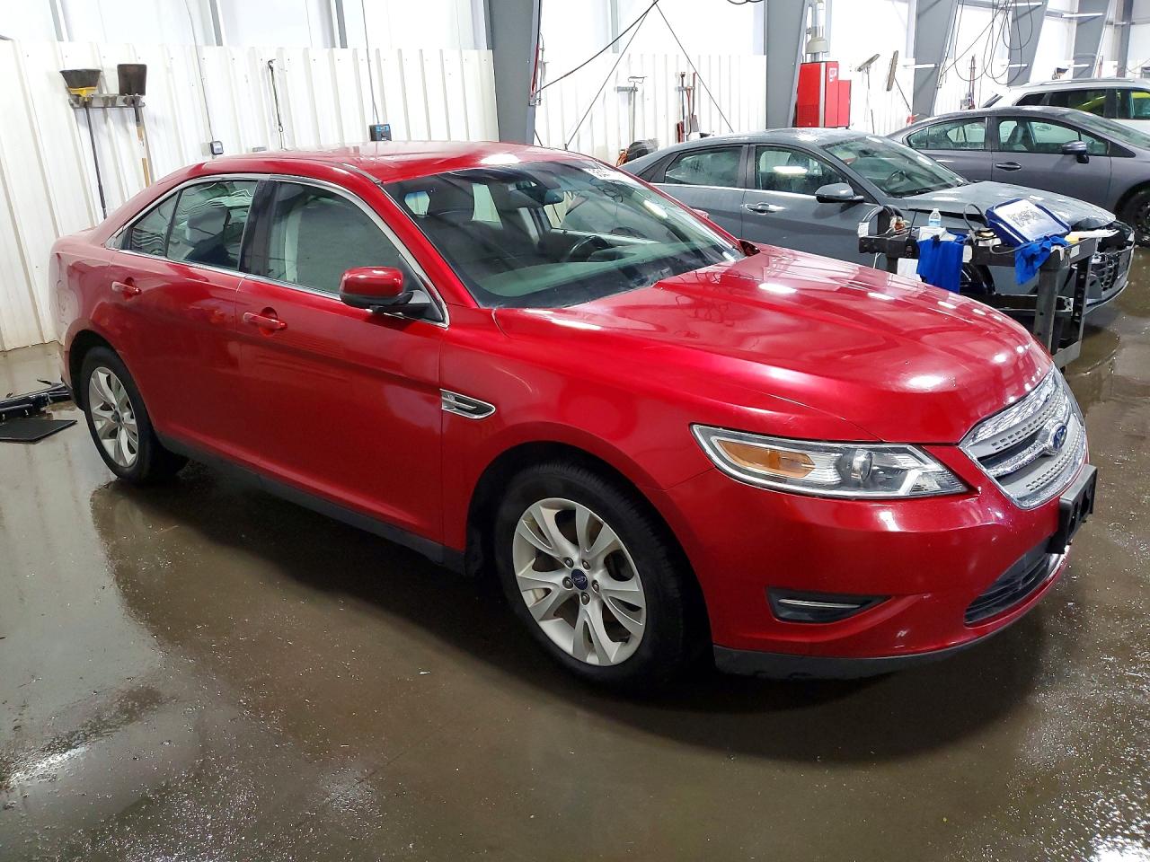 2011 FORD TAURUS