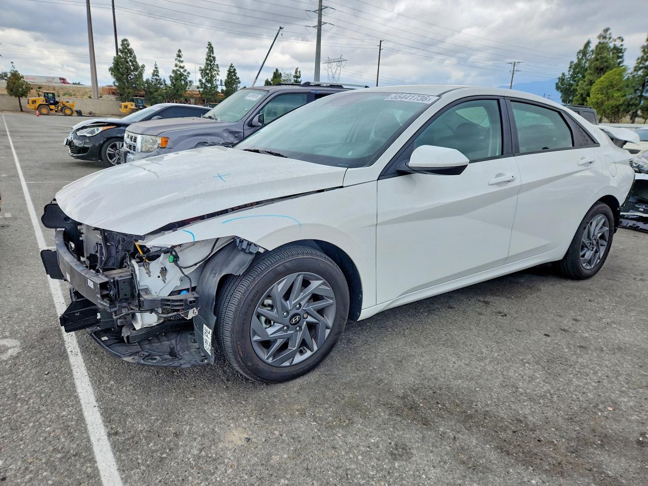 2024 HYUNDAI ELANTRA