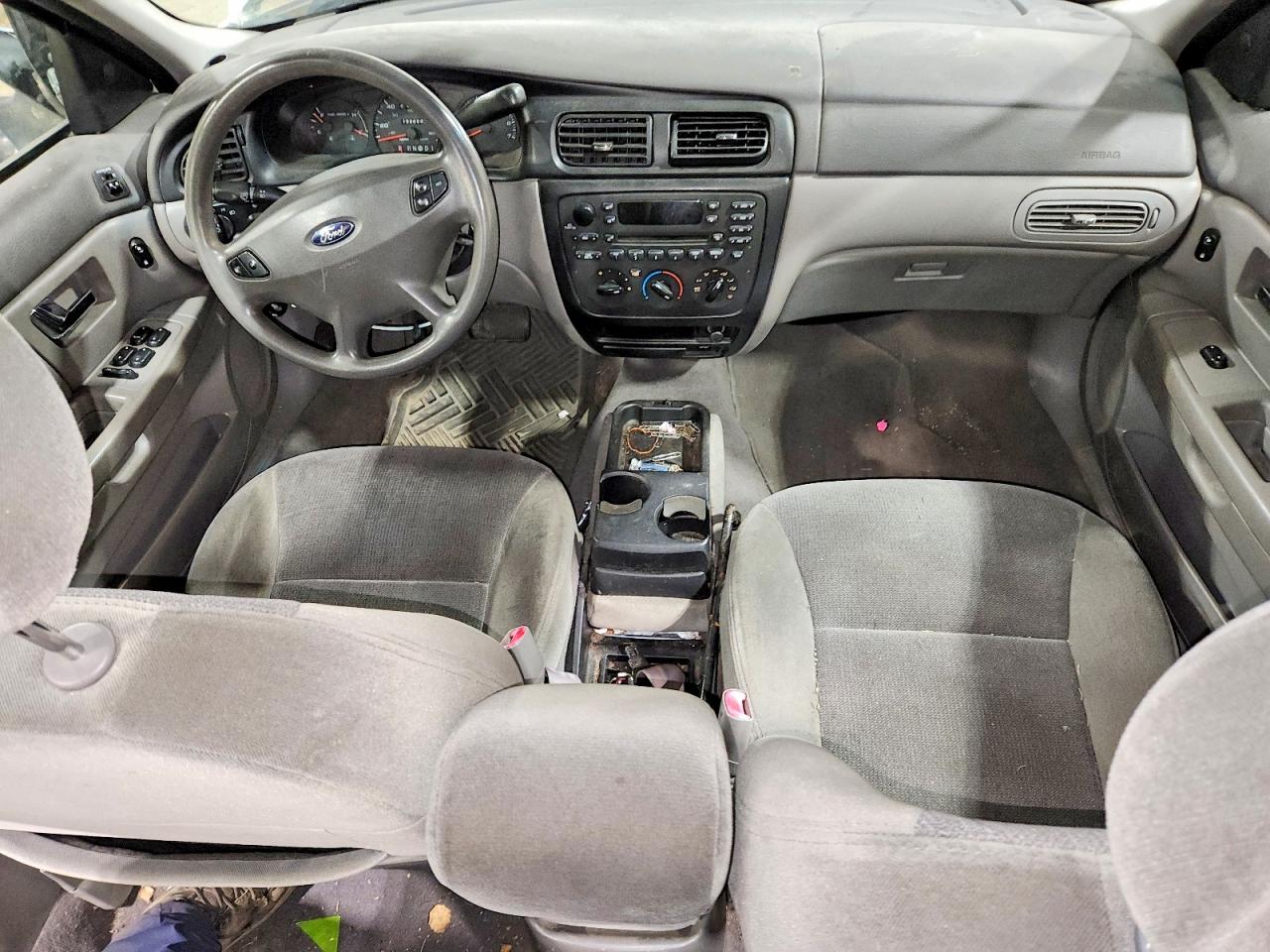 2002 FORD TAURUS