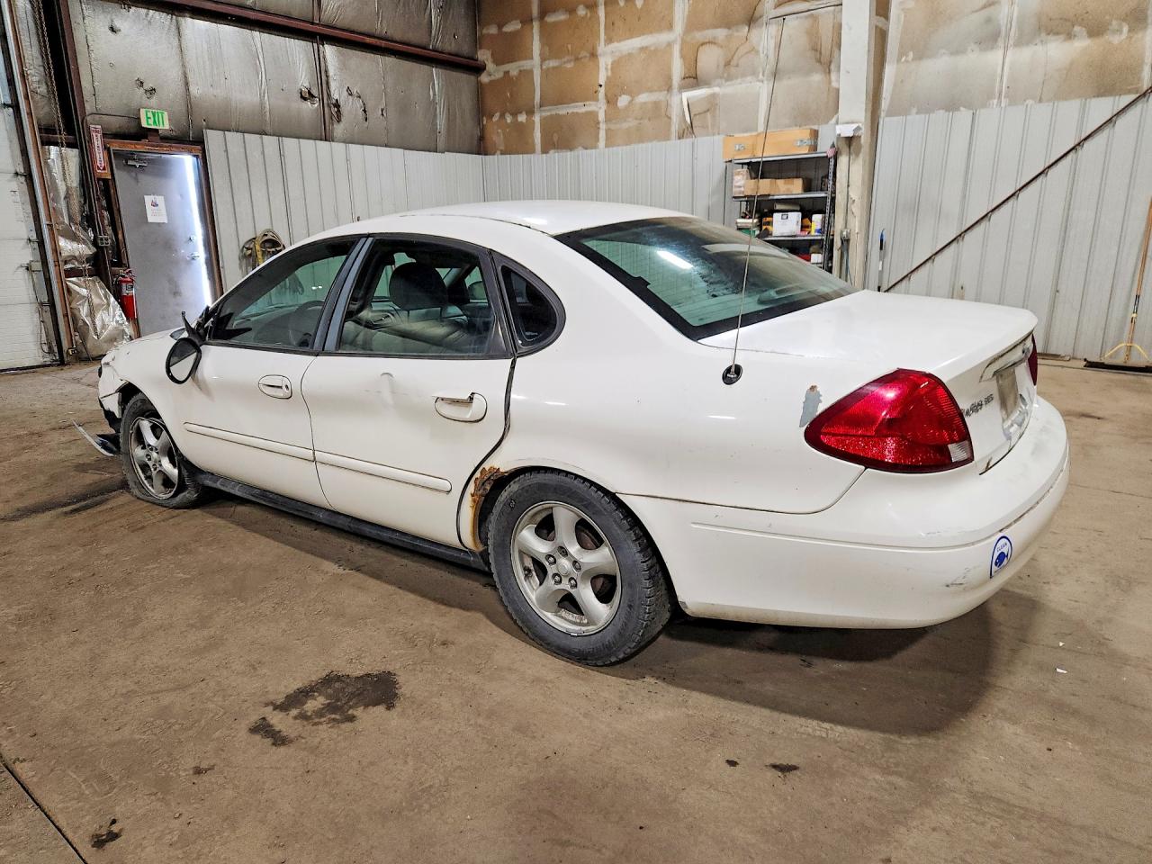 2002 FORD TAURUS