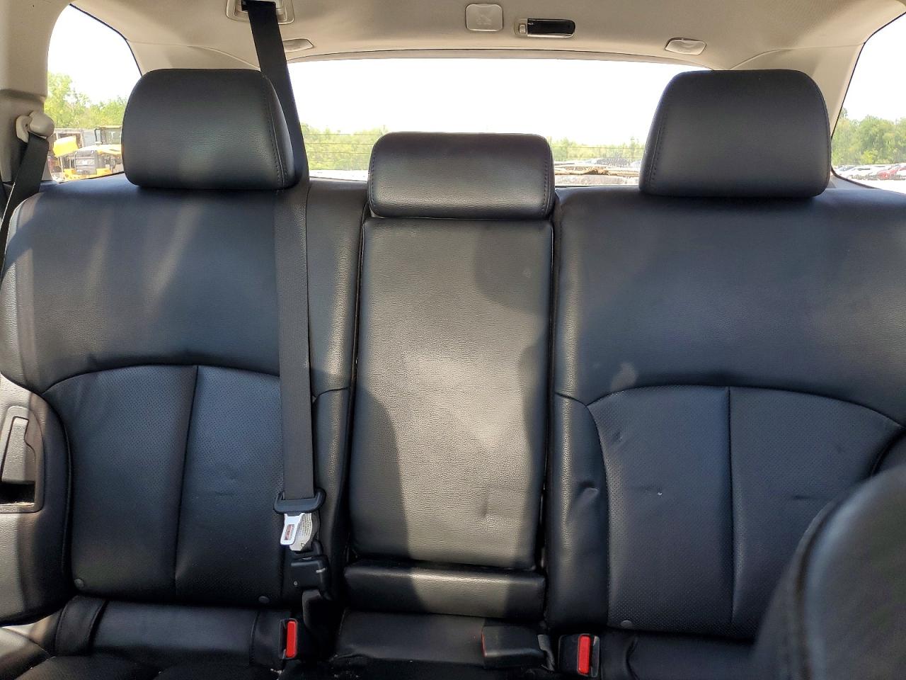 2013 SUBARU OUTBACK