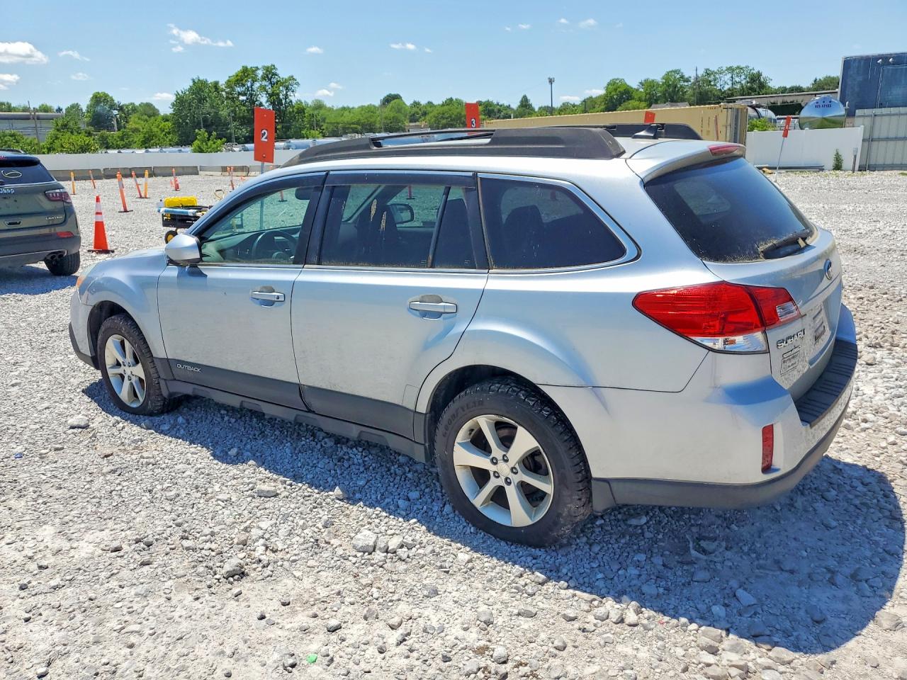 2013 SUBARU OUTBACK