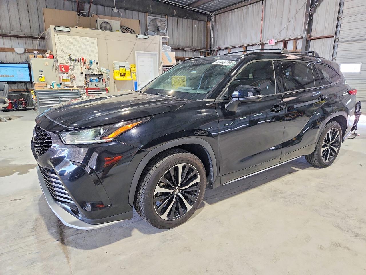 2022 TOYOTA HIGHLANDER